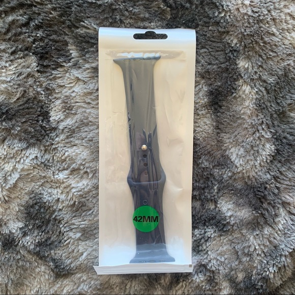 Apple Watch Silicone Sport Band - Picture 2 of 4